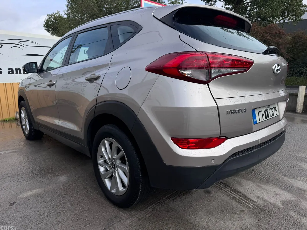 Hyundai Tucson SUV, Diesel, 2017, Gold