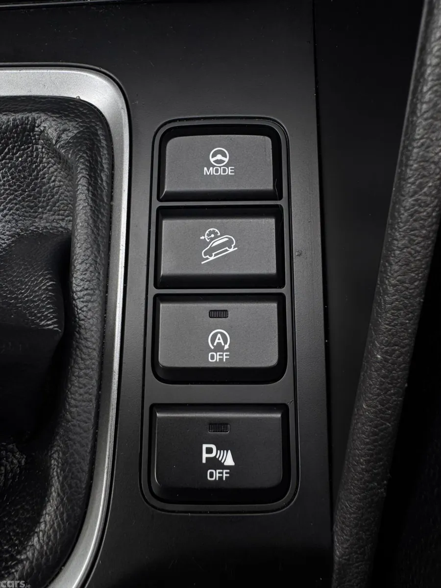 Hyundai Tucson SUV, Diesel, 2017, Gold
