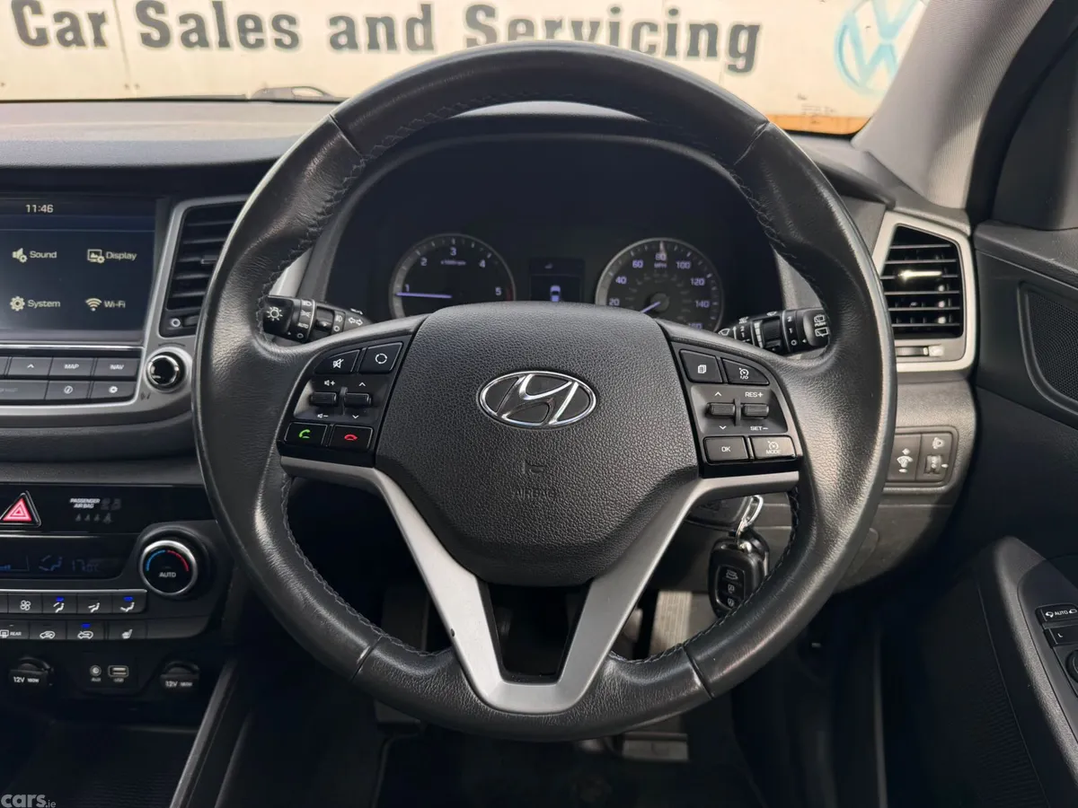 Hyundai Tucson SUV, Diesel, 2017, Gold