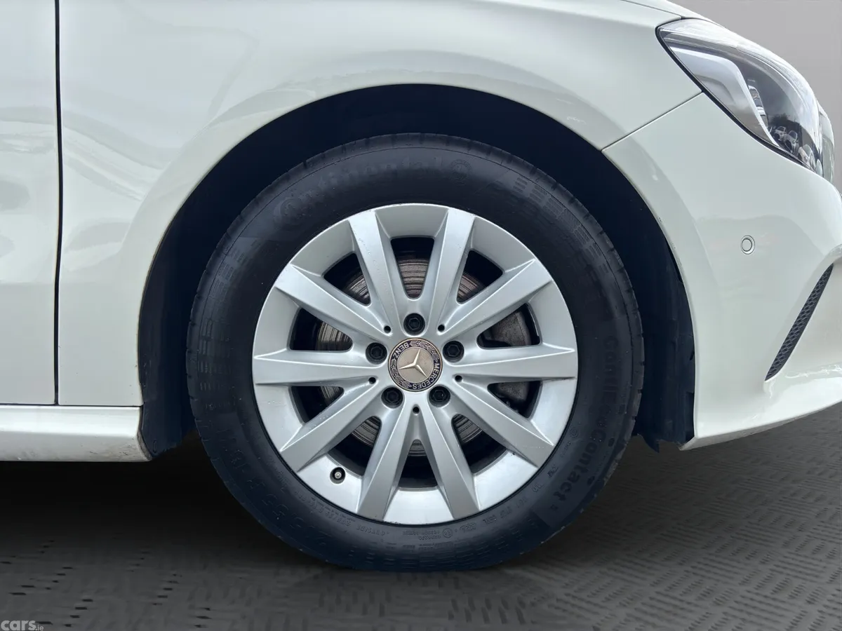 Mercedes-Benz A-Class Hatchback, Petrol, 2017, White