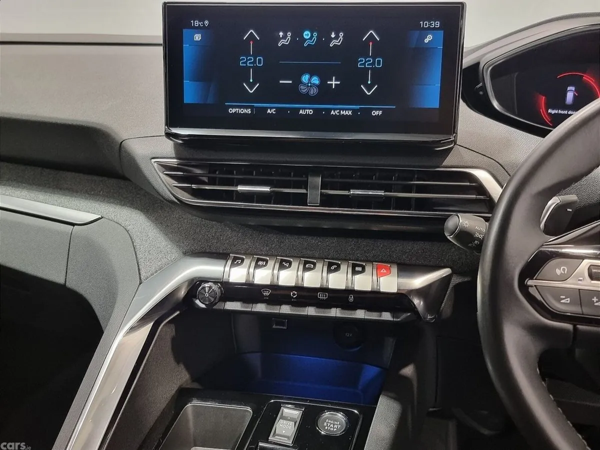 Peugeot 5008 MPV, Diesel, 2024, White