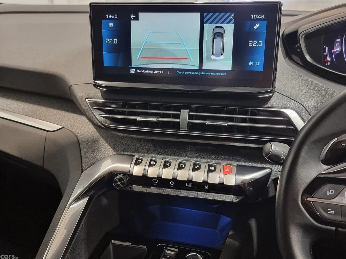 Peugeot 5008 MPV, Diesel, 2024, White