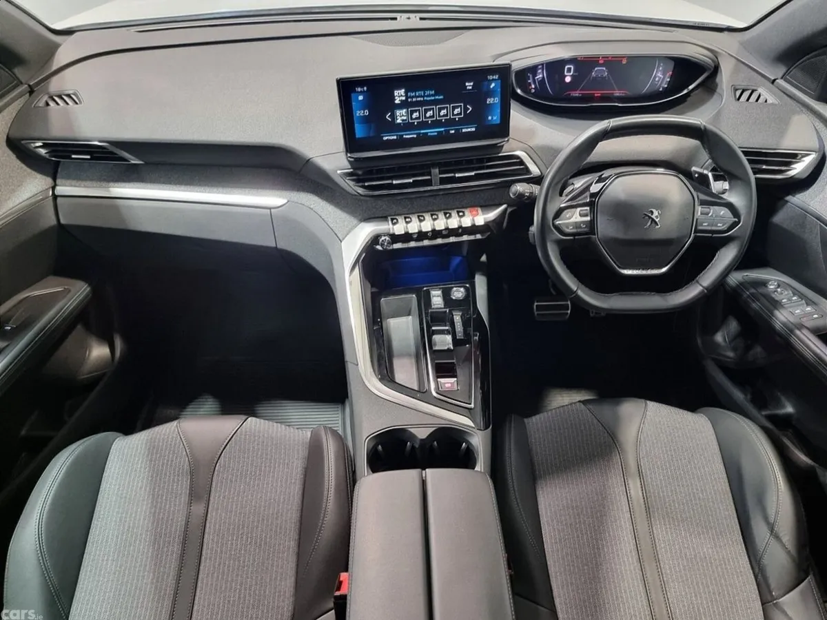 Peugeot 5008 MPV, Diesel, 2024, White