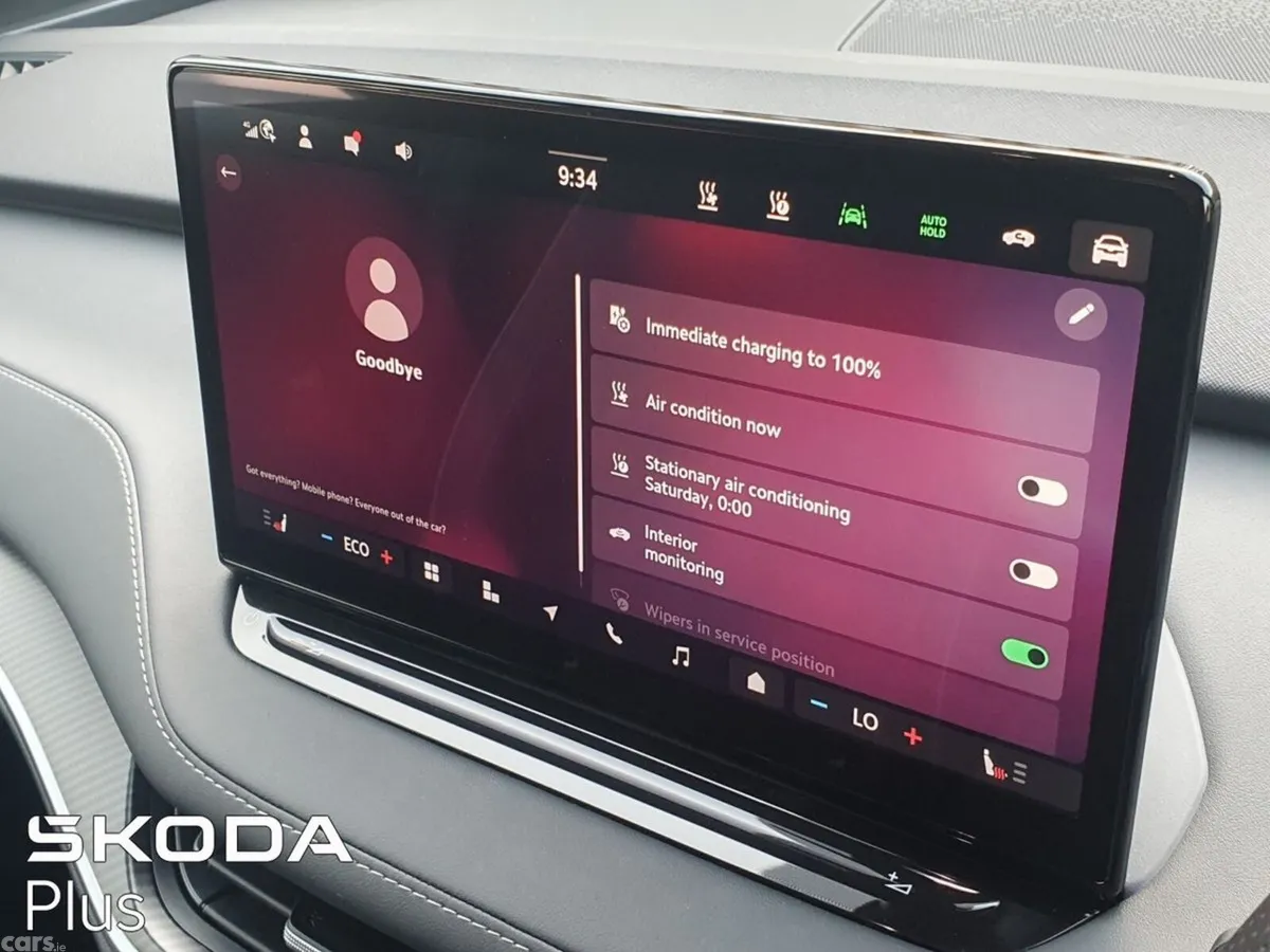 Skoda Enyaq SUV, Electric, 2025, Green