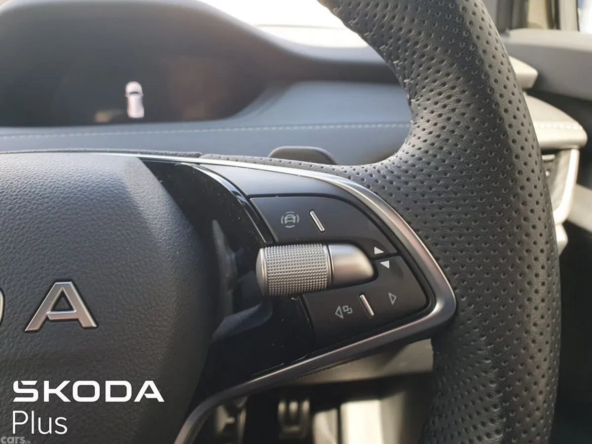 Skoda Enyaq SUV, Electric, 2025, Green