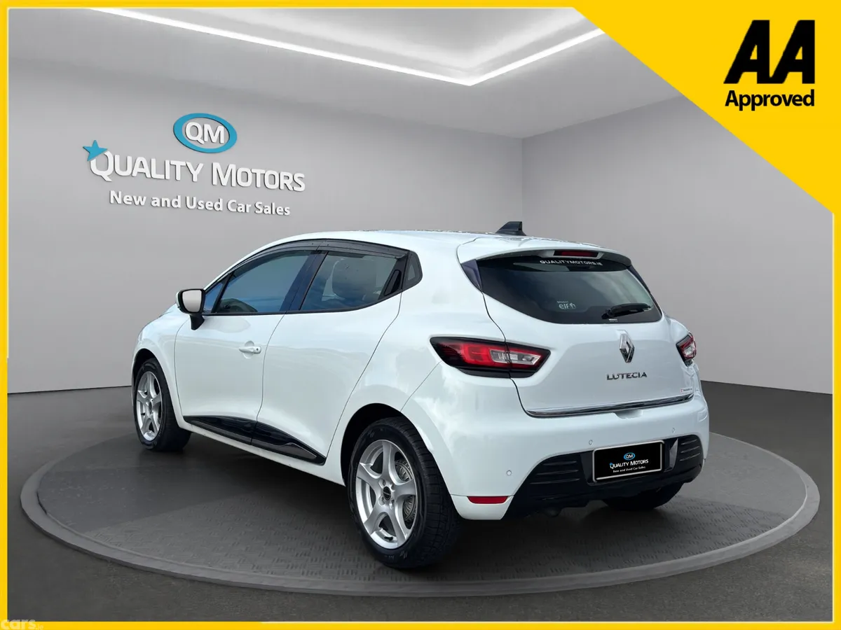Renault Clio Hatchback, Petrol, 2018, White
