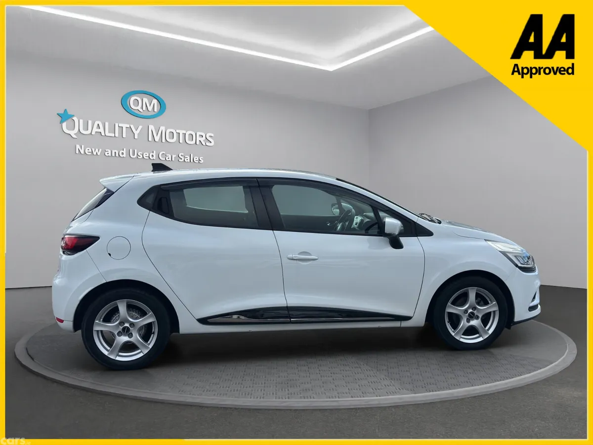 Renault Clio Hatchback, Petrol, 2018, White
