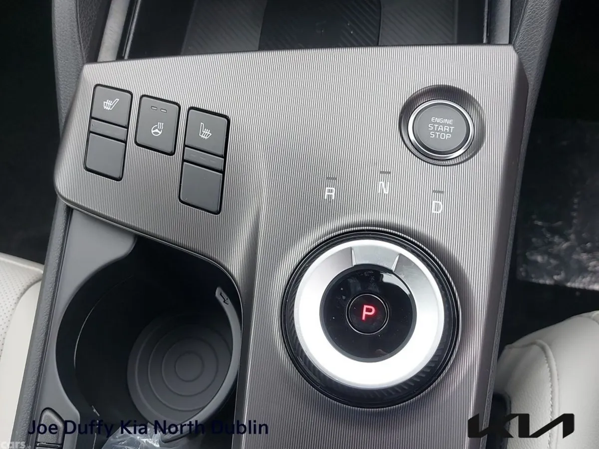 Kia Sportage SUV, Petrol Hybrid, 2026, Red