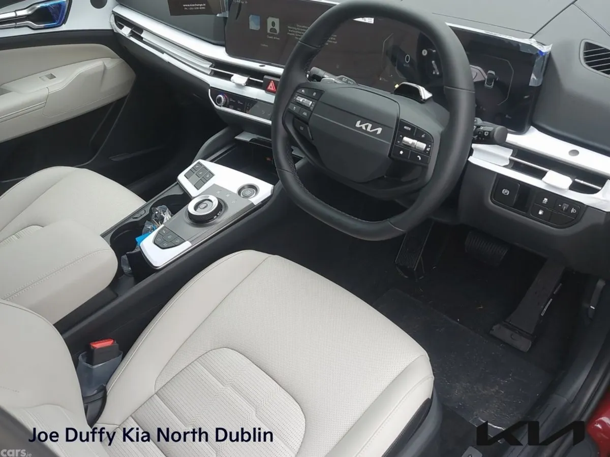 Kia Sportage SUV, Petrol Plug-in Hybrid, 2026, Red
