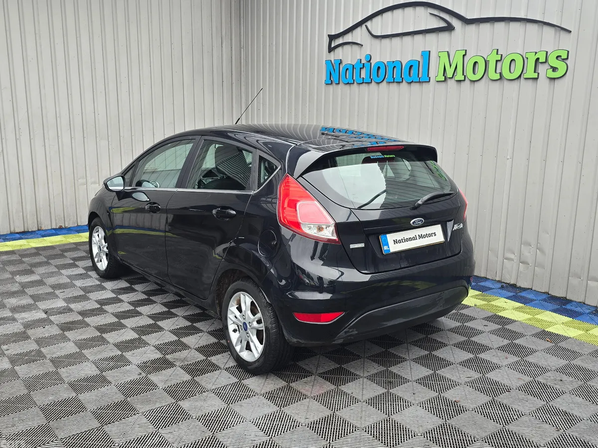 Ford Fiesta Hatchback, Petrol, 2014, Black