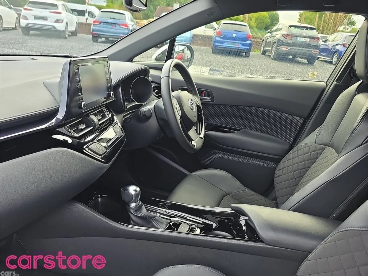 Toyota C-HR Hatchback, Petrol Hybrid, 2022, White