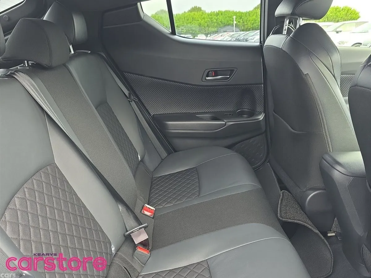 Toyota C-HR Hatchback, Petrol Hybrid, 2022, White
