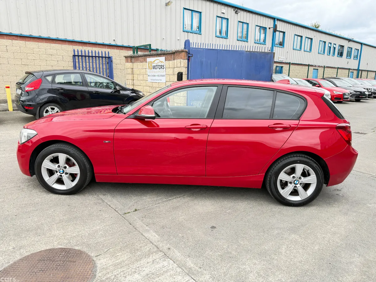BMW 1-Series Hatchback, Petrol, 2014, Red