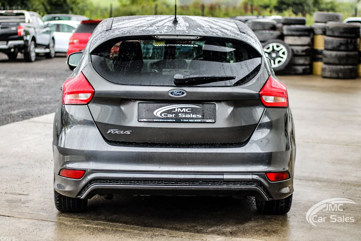 Ford Focus Hatchback, Diesel, 2016, Grey