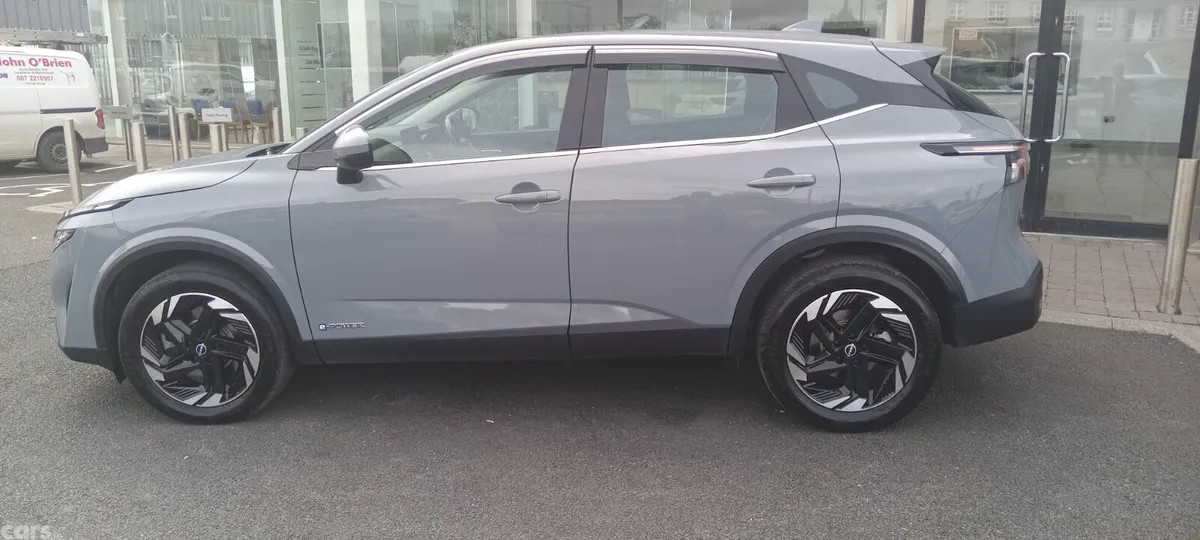 Nissan Qashqai MPV, Petrol Hybrid, 2025, Grey