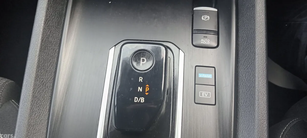 Nissan Qashqai MPV, Petrol Hybrid, 2025, Grey