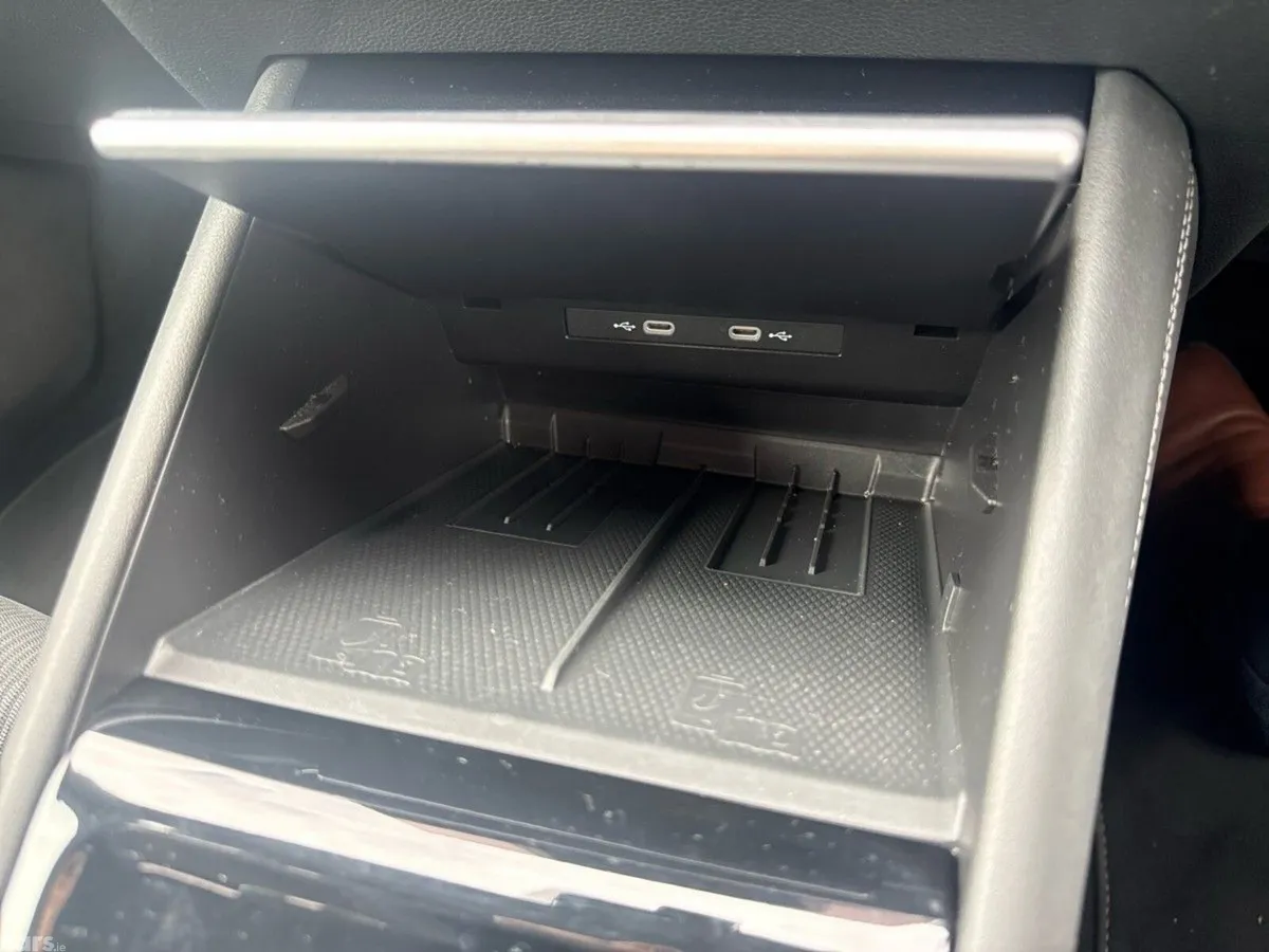 Volkswagen Tiguan SUV, Petrol Hybrid, 2025, Grey