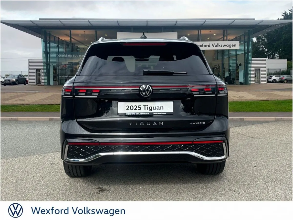 Volkswagen Tiguan SUV, Petrol Hybrid, 2025, Grey