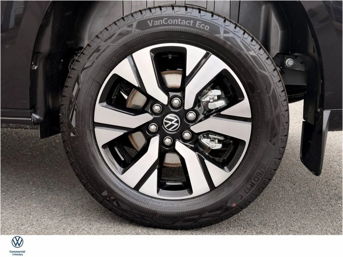 Volkswagen Caravelle MPV, Petrol Plug-in Hybrid, 2027, Black