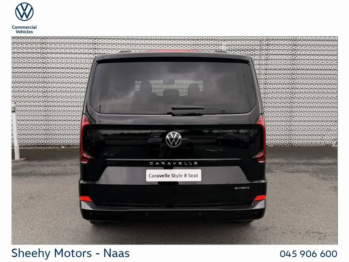 Volkswagen Caravelle MPV, Petrol Plug-in Hybrid, 2027, Black