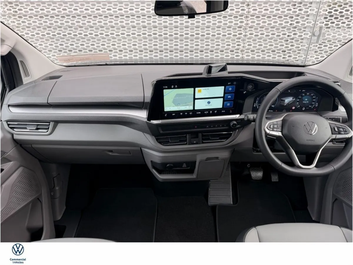 Volkswagen Caravelle MPV, Petrol Plug-in Hybrid, 2027, Black