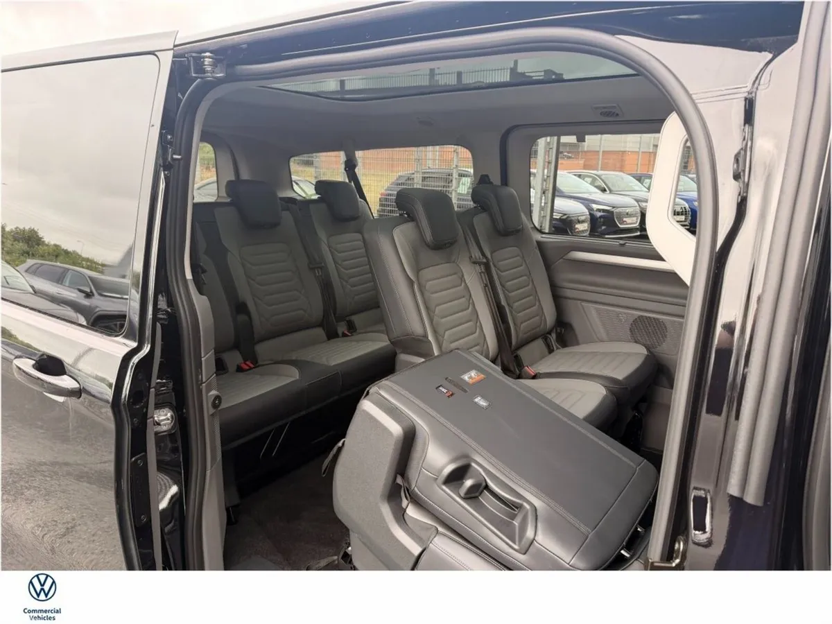 Volkswagen Caravelle MPV, Petrol Plug-in Hybrid, 2027, Black