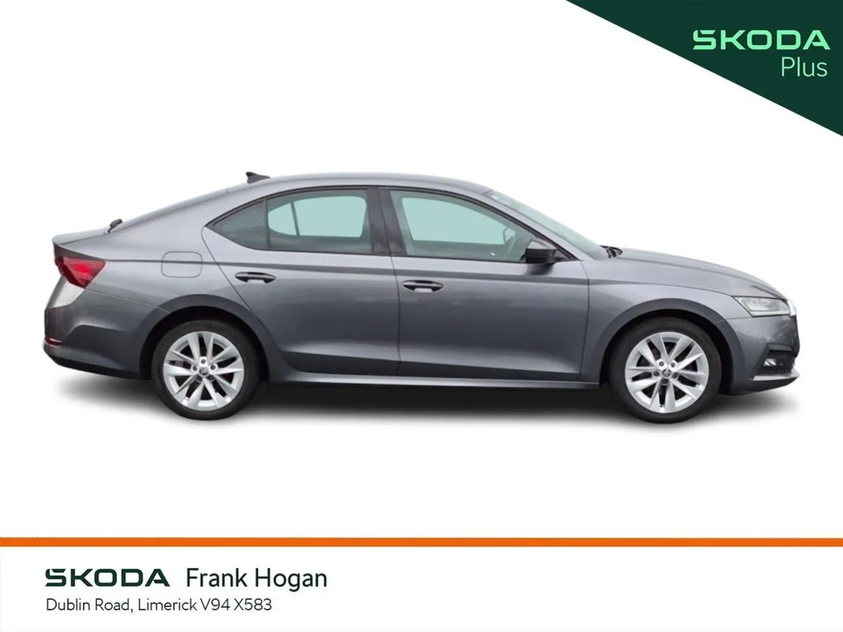 Skoda Octavia Saloon, Petrol, 2023, Grey