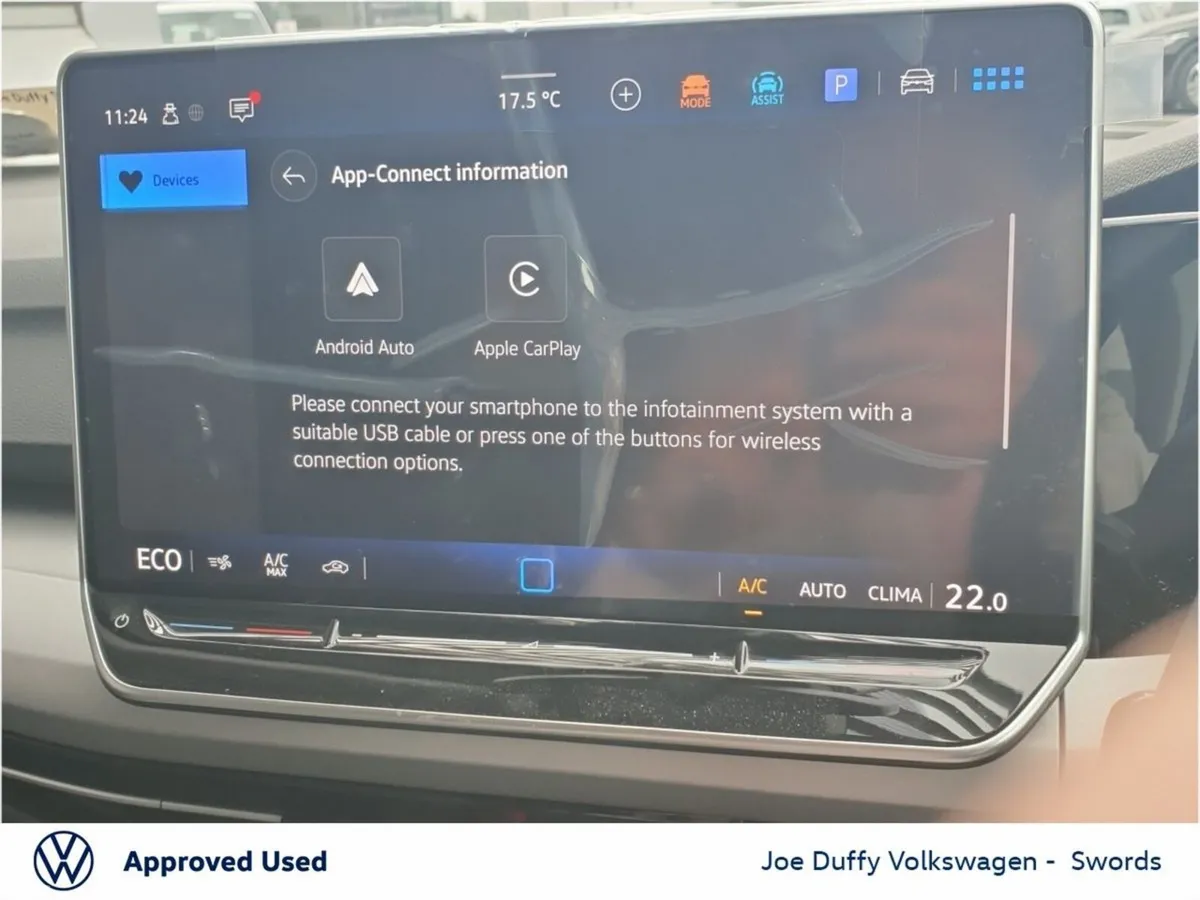 Volkswagen Golf Estate, Petrol Plug-in Hybrid, 2025, Black