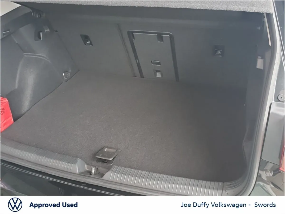 Volkswagen Golf Estate, Petrol Plug-in Hybrid, 2025, Black