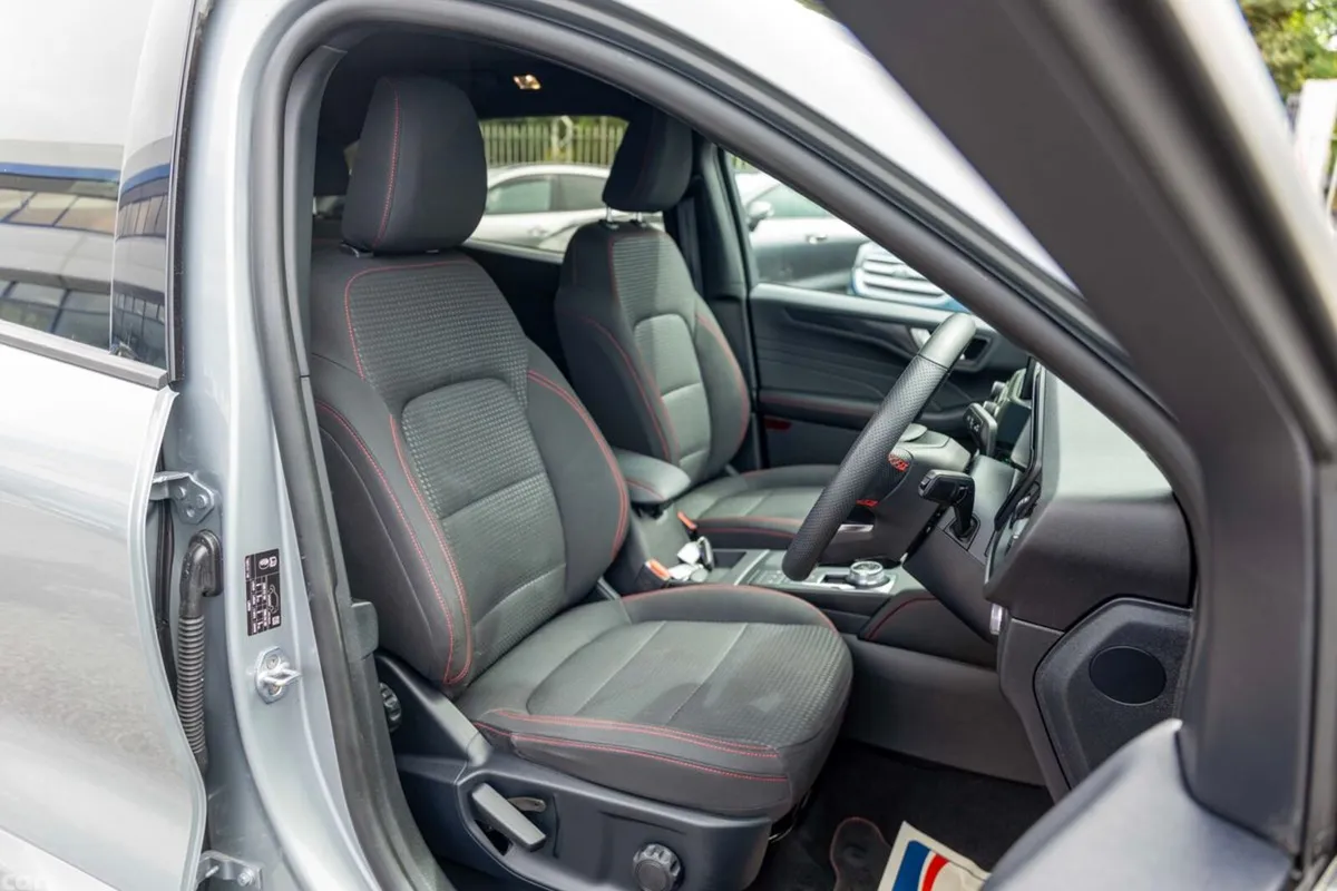 Ford Kuga SUV, Petrol Plug-in Hybrid, 2023, Grey