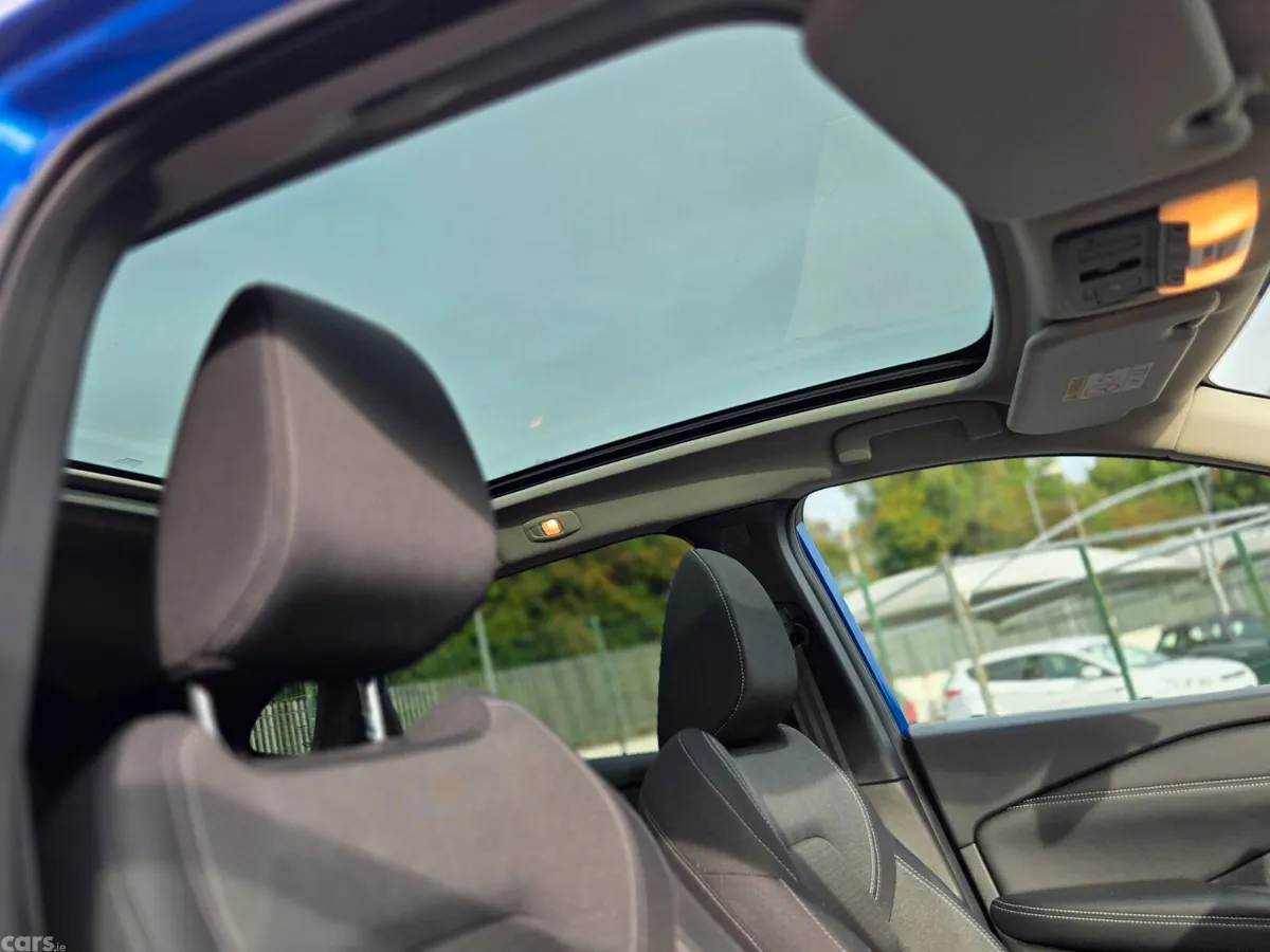 Nissan Qashqai SUV, Petrol Hybrid, 2022, Blue