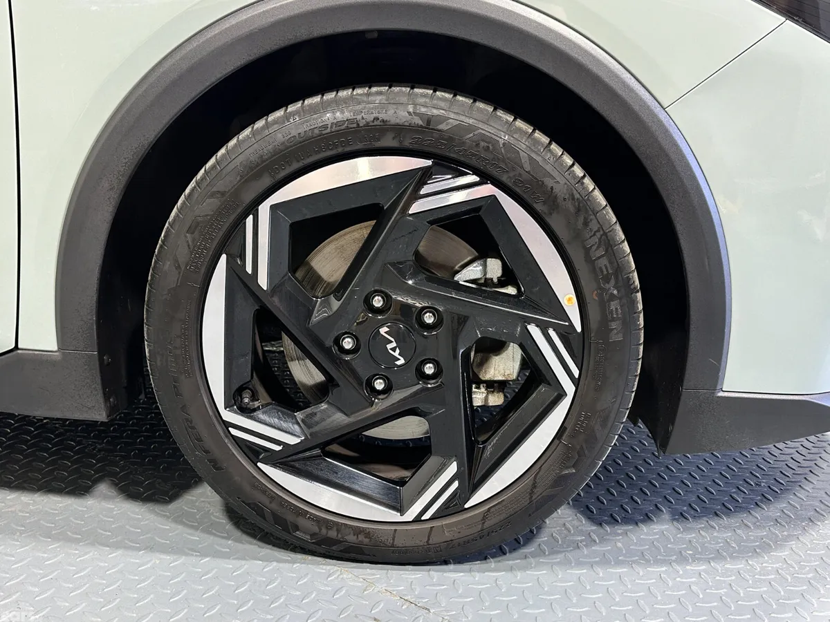Kia K4 Hatchback, Petrol Hybrid, 2026, Green