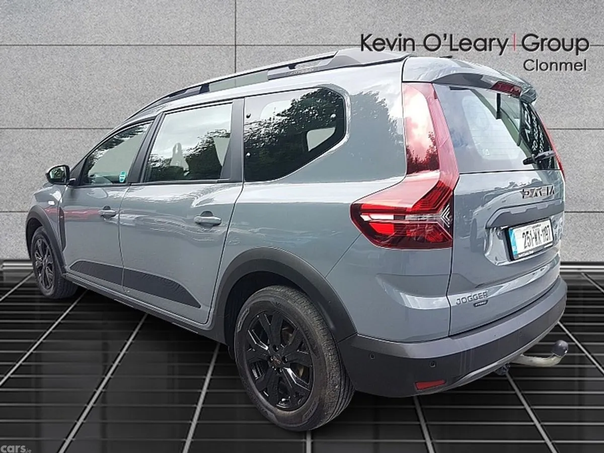 Dacia Jogger MPV, Petrol, 2025, Grey