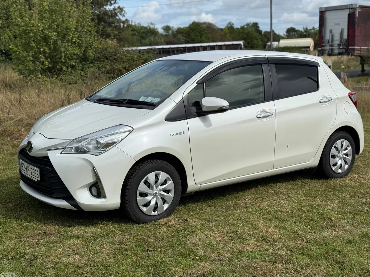 Toyota Vitz Hatchback, Petrol Hybrid, 2018, White