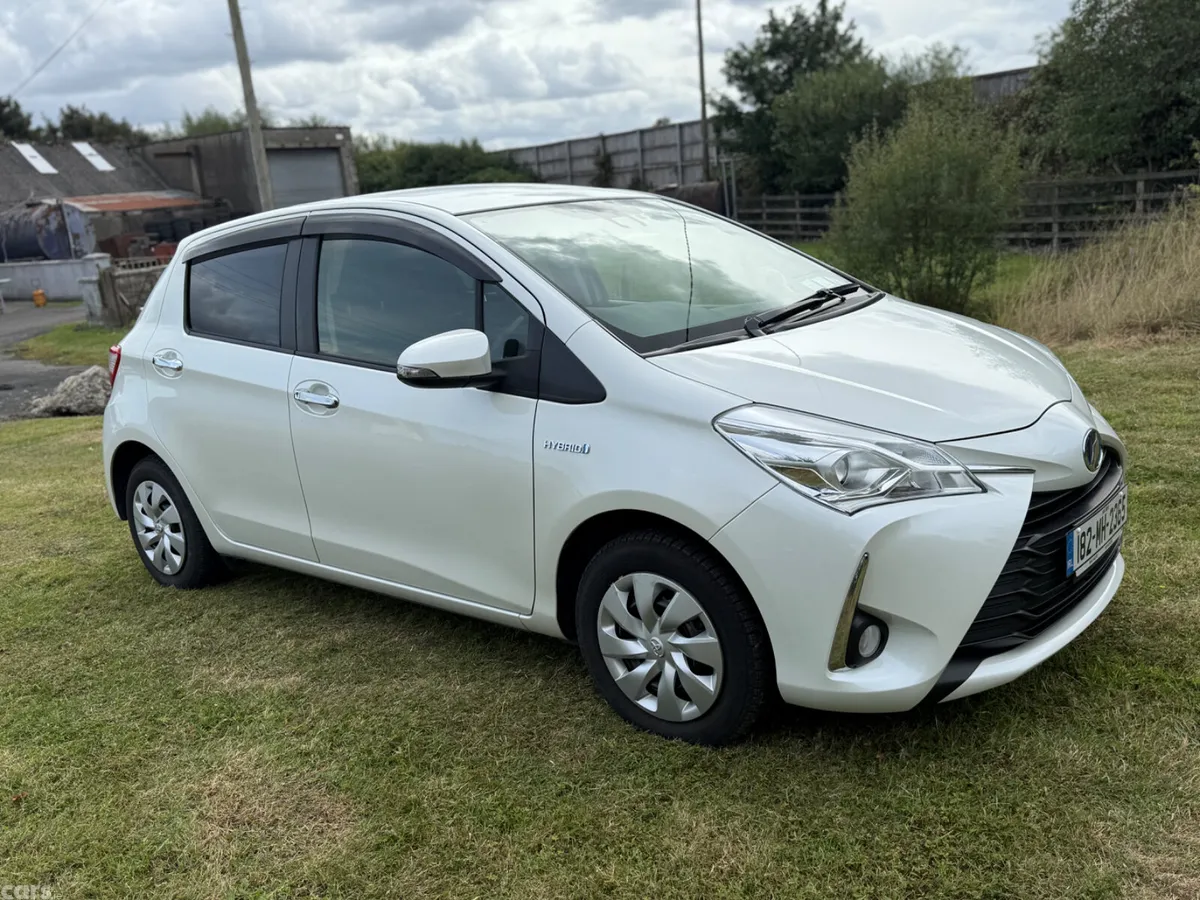 Toyota Vitz Hatchback, Petrol Hybrid, 2018, White