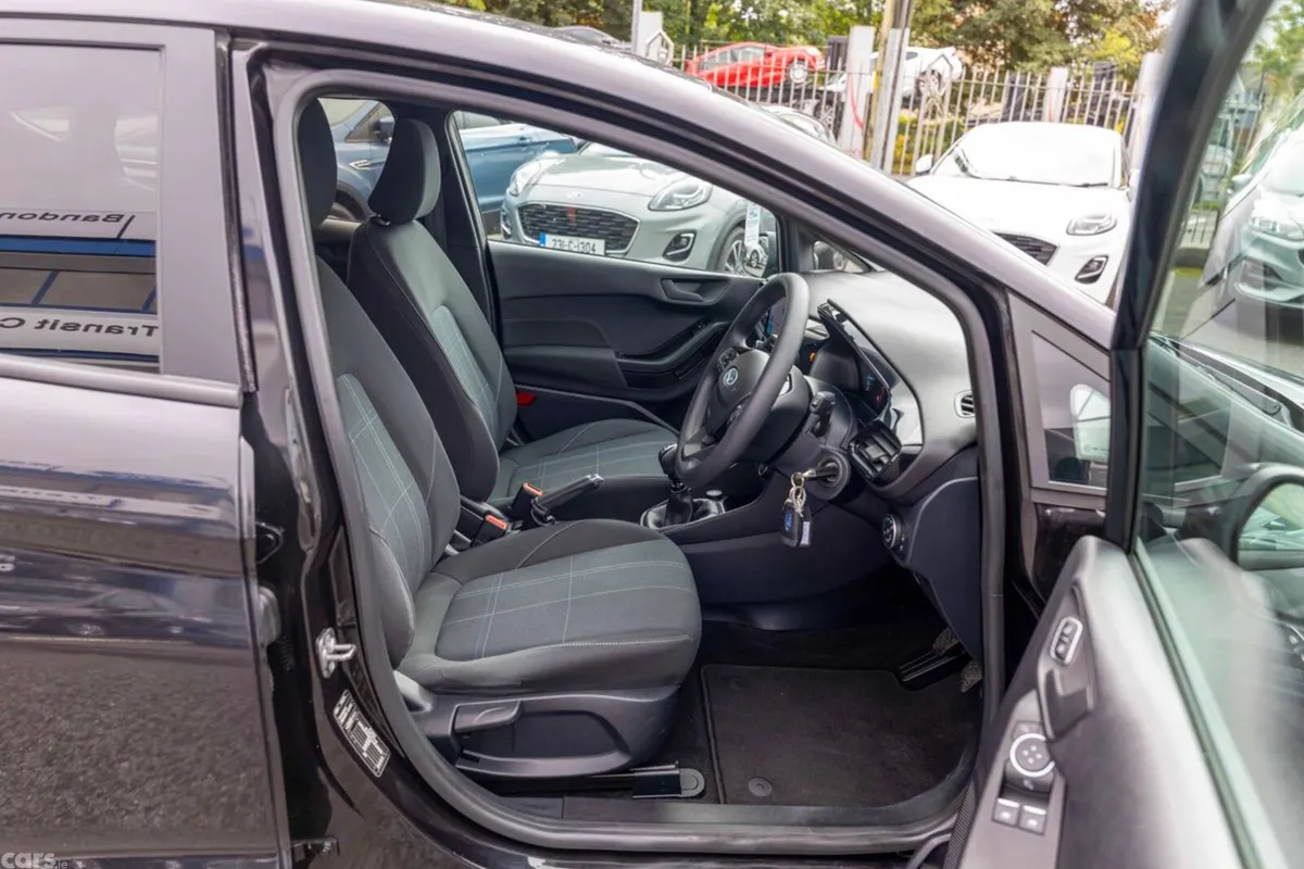 Ford Fiesta Hatchback, Petrol, 2021, Black