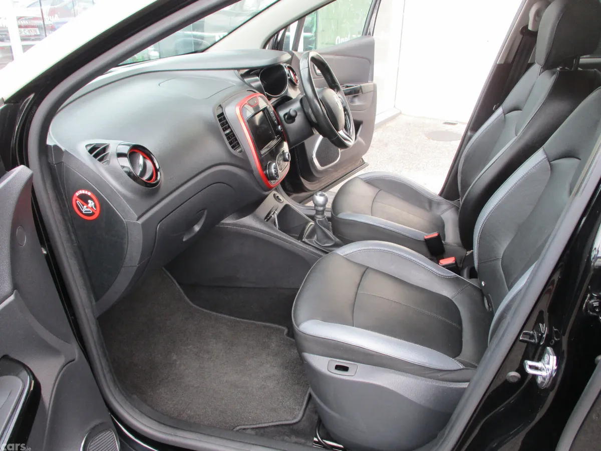 Renault Captur Hatchback, Diesel, 2017, Black