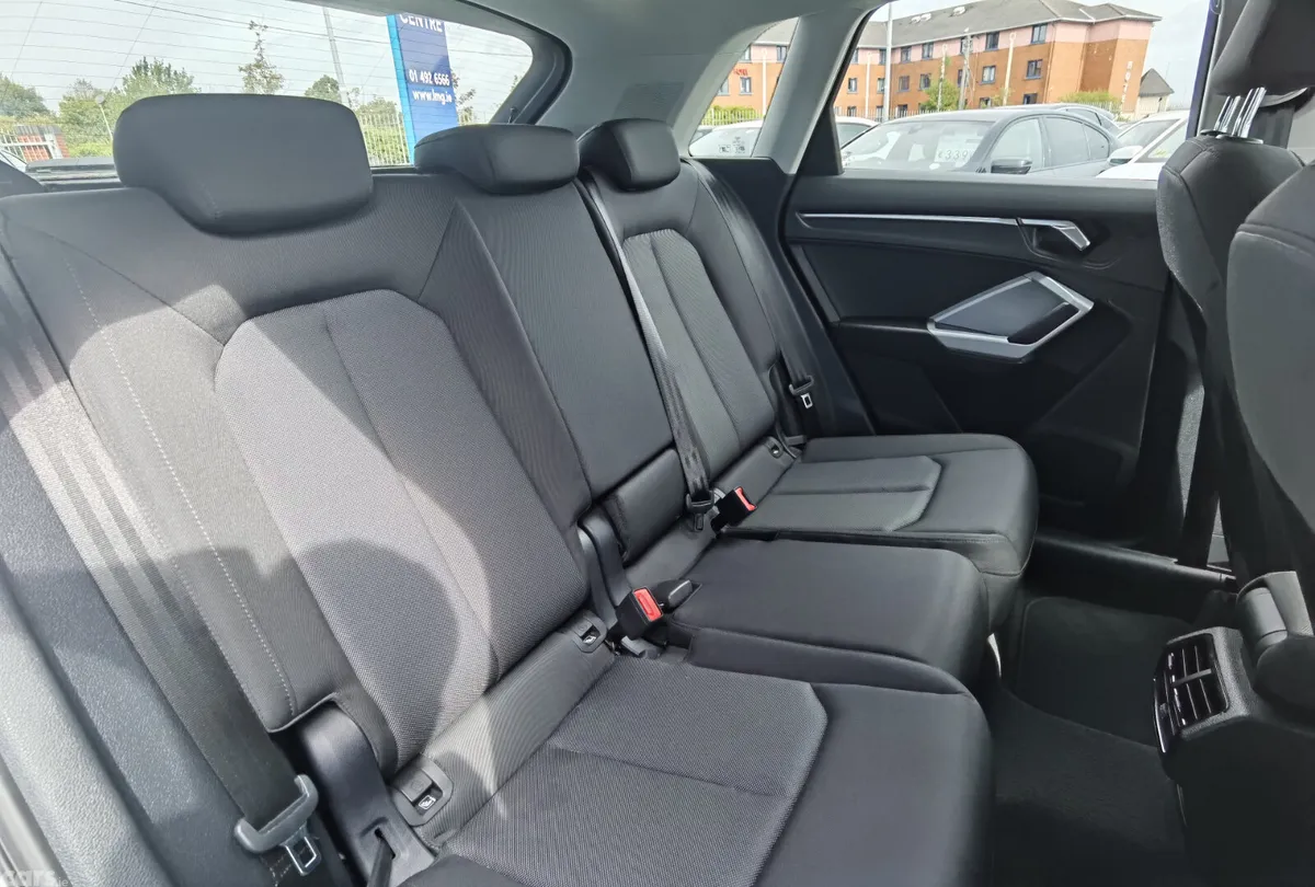 Audi Q3 SUV, Petrol Plug-in Hybrid, 2023, White