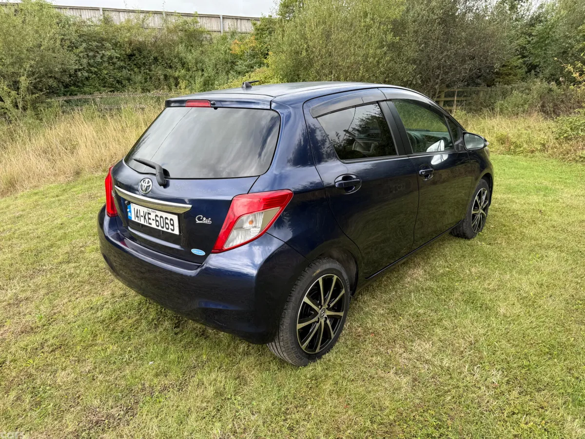 Toyota Vitz Hatchback, Petrol, 2014, Blue