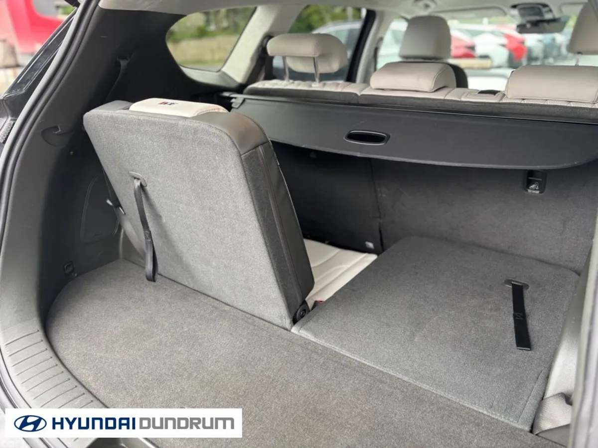 Hyundai Santa Fe Estate, Petrol Plug-in Hybrid, 2023, Black