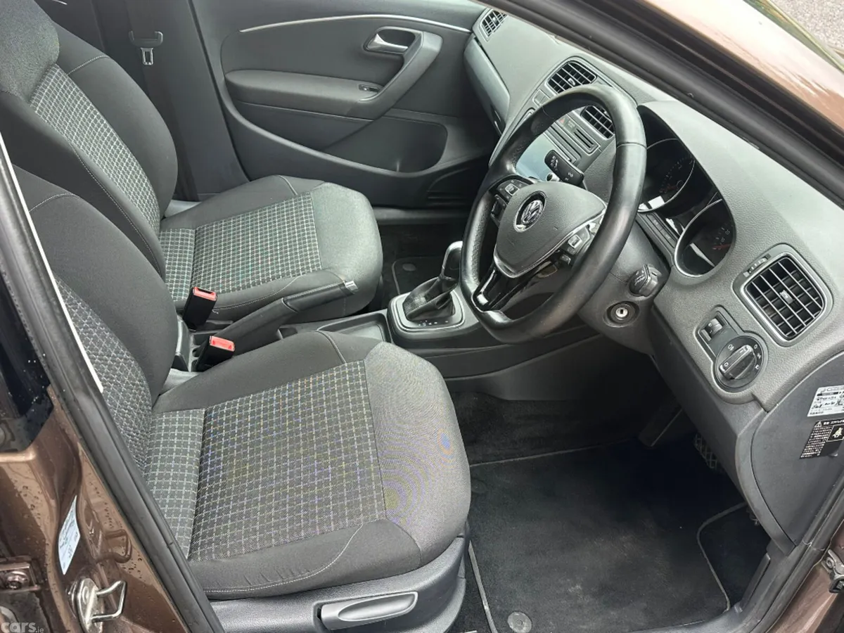 Volkswagen Polo Hatchback, Petrol, 2015, Brown