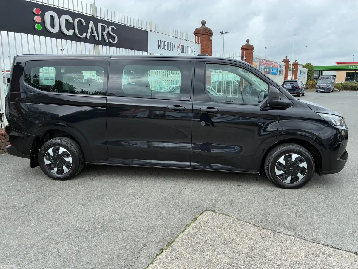 Ford Transit Custom MPV, Petrol Plug-in Hybrid, 2025, Black