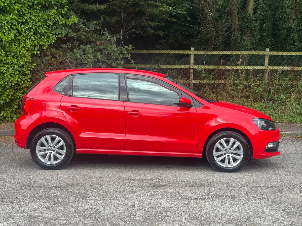 Volkswagen Polo Hatchback, Petrol, 2016, Red