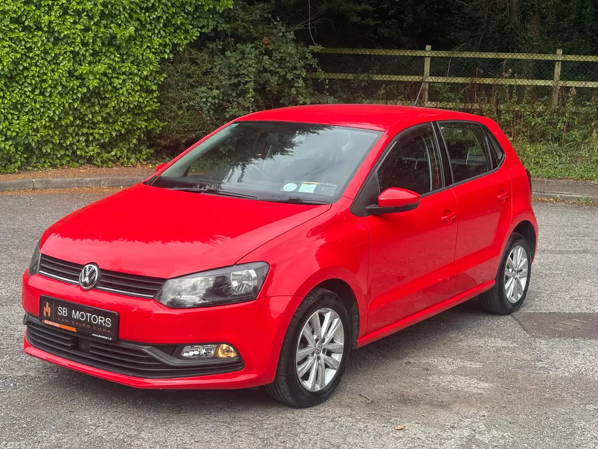 Volkswagen Polo Hatchback, Petrol, 2016, Red