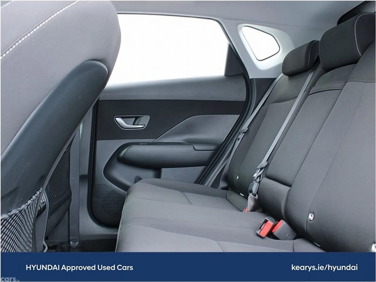 Hyundai KONA Hatchback, Petrol, 2026, White