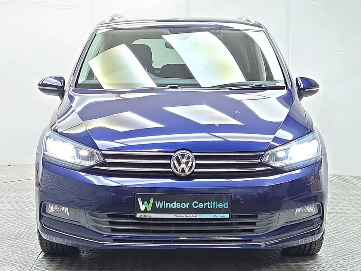 Volkswagen Touran MPV, Petrol, 2018, Blue
