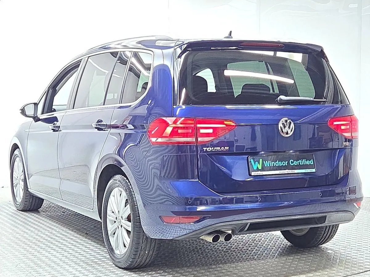 Volkswagen Touran MPV, Petrol, 2018, Blue