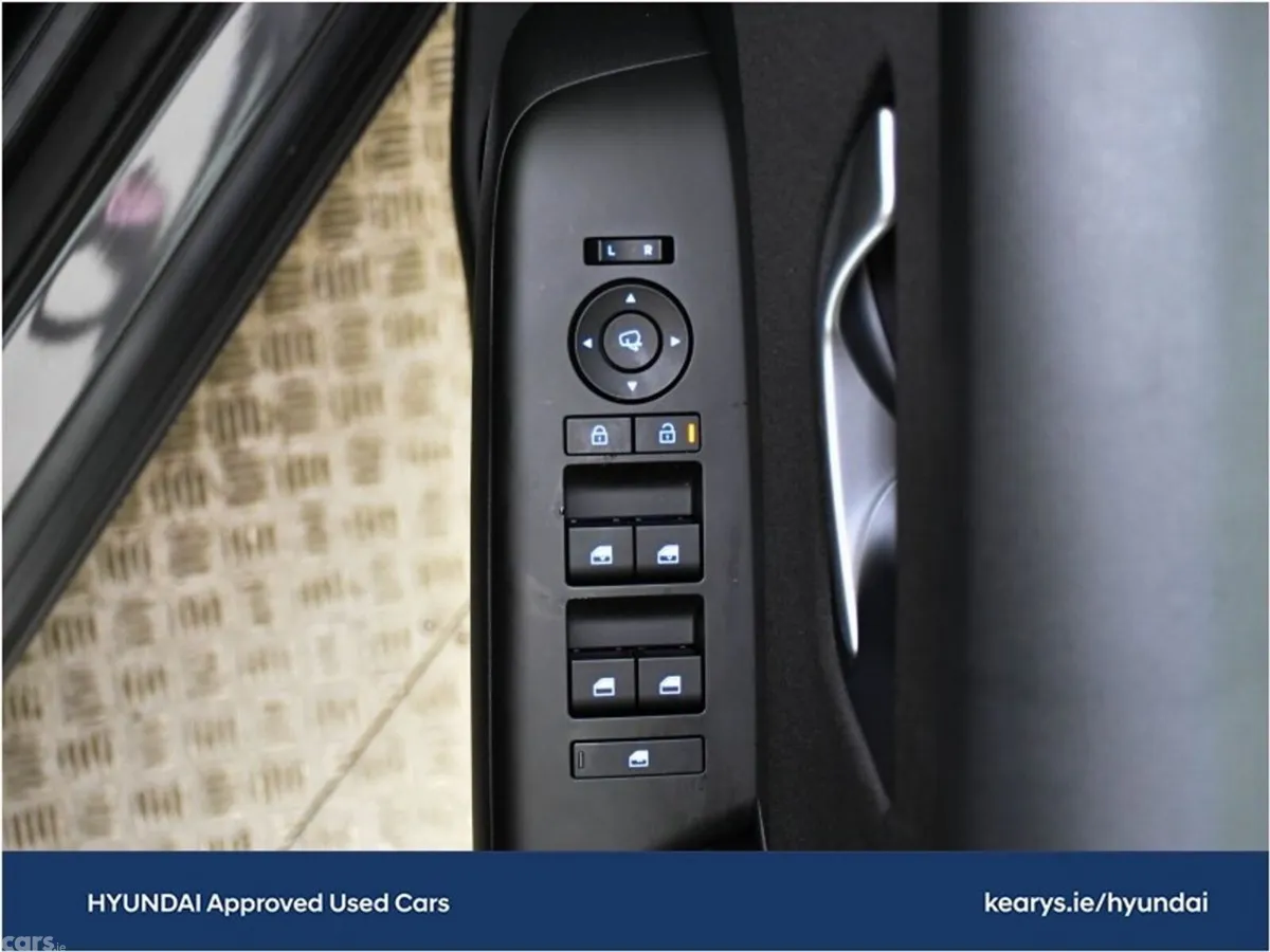 Hyundai KONA SUV, Petrol, 2024, Grey