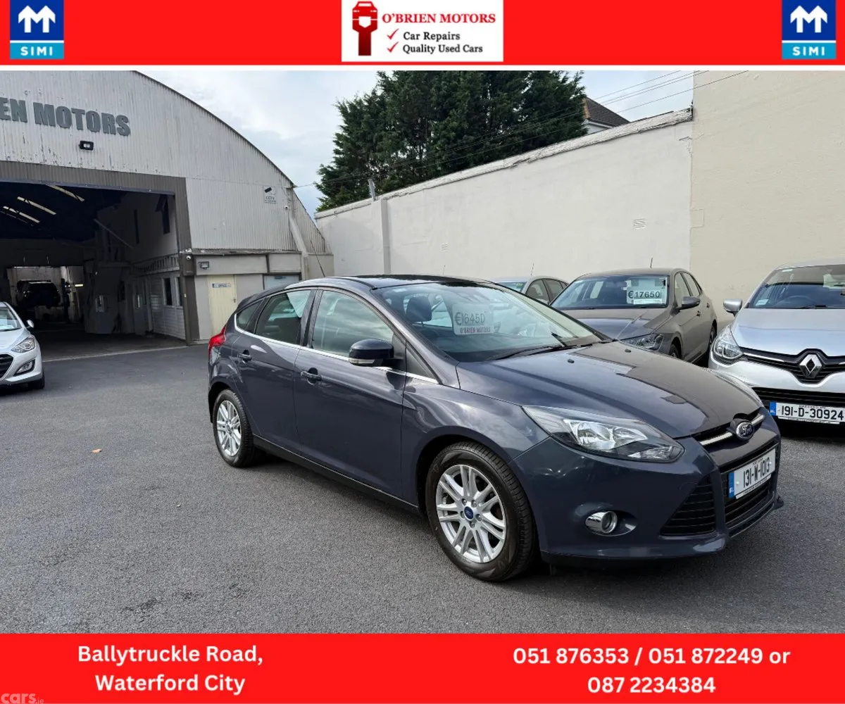 Ford Focus Hatchback, Petrol, 2013, Grey