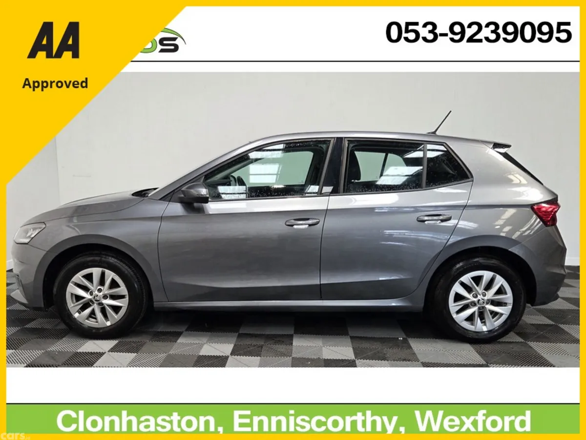 Skoda Fabia Hatchback, Petrol, 2023, Grey
